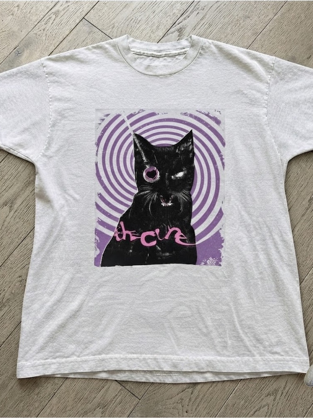 Black Cat Spiral Graphic Tee Shirt Gildan T-Shirt